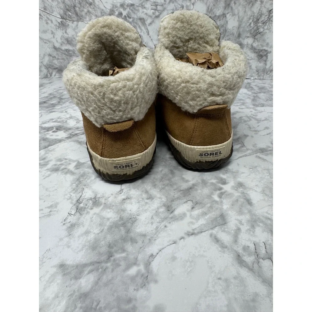 Sorel Out N About Plus🤎 Conquest‎ Waterproof Winter/hiking boots Suede 7
